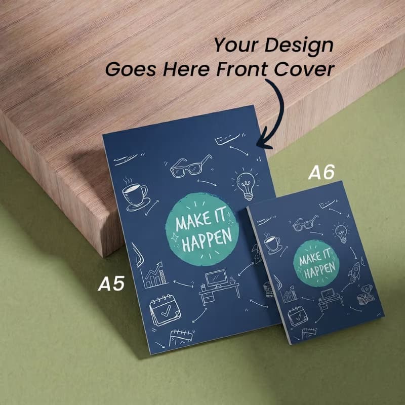 Custom Printed notepad size guide infographic comparing an A5 and a smaller A6 top-bound memo pad template on a modern desk setup.